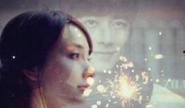 女性爆料李易峰视频播放,女性爆料引发网友热议