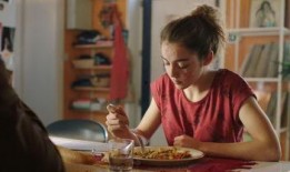 法国电影生吃在线观看,法国惊悚电影，舌尖上的恐怖之旅