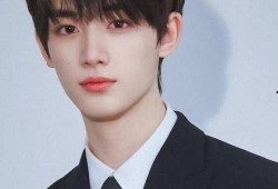 圈内人士爆料丁程鑫,圈内人士揭秘明星背后的故事