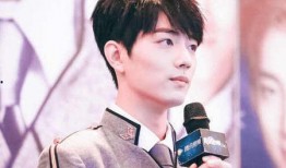 杨紫肖战私下爆料视频,揭秘明星幕后趣闻瞬间
