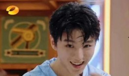 圈内人士爆料丁程鑫,圈内人士揭秘明星背后的故事